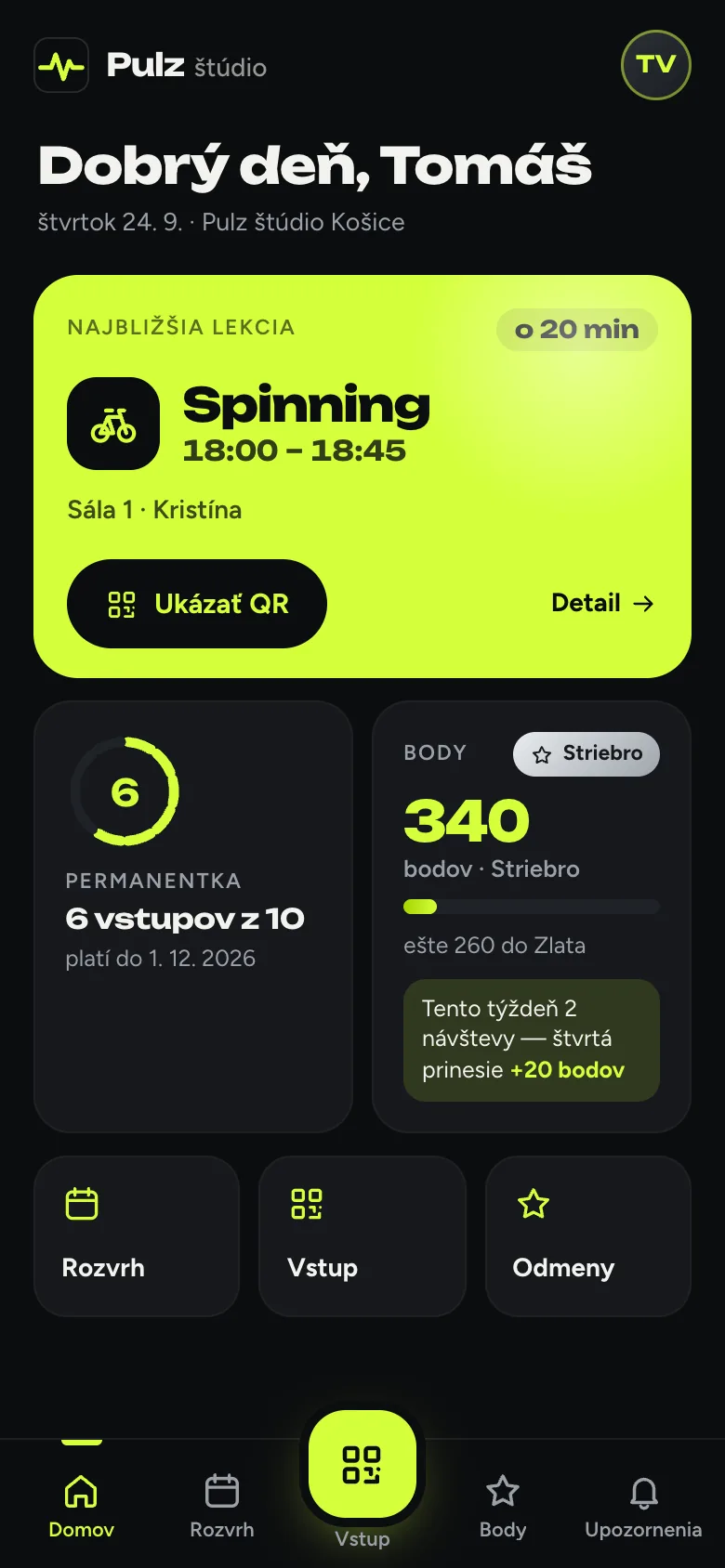 Domov appky Dobrý deň, Tomáš: najbližšia lekcia Spinning 18:00 o 20 minút s tlačidlom Ukázať QR, permanentka 6 vstupov z 10 a 340 bodov